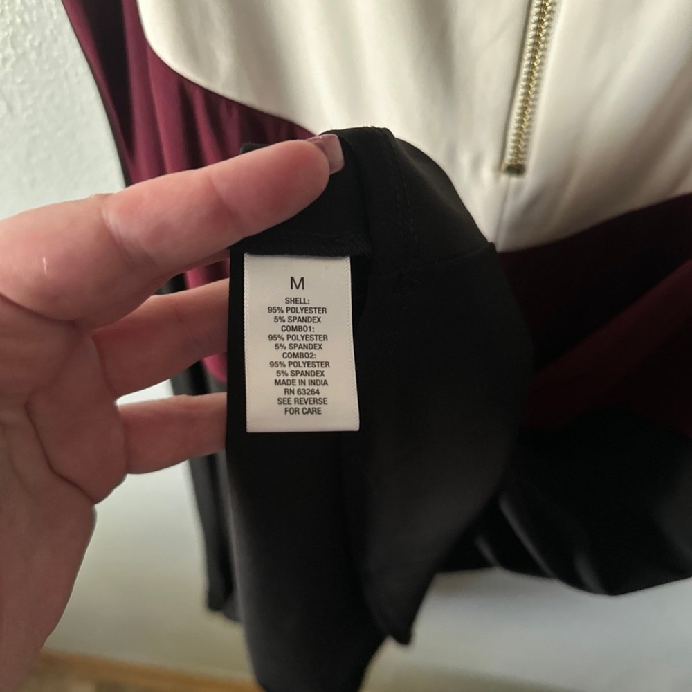 Dress - Picture 5 of 5
